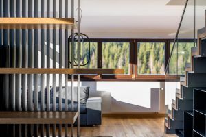 Apartmán Špindlerův Mlýn –⁠ Průhled do obývacího prostoru
